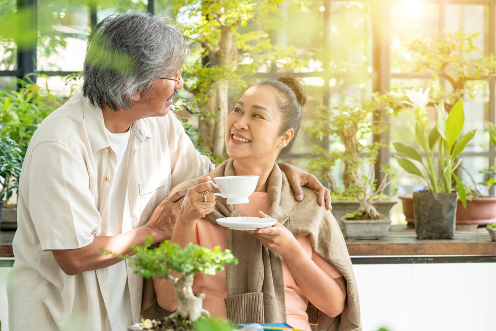 Senior citizen checking Medicare eligibility requirements